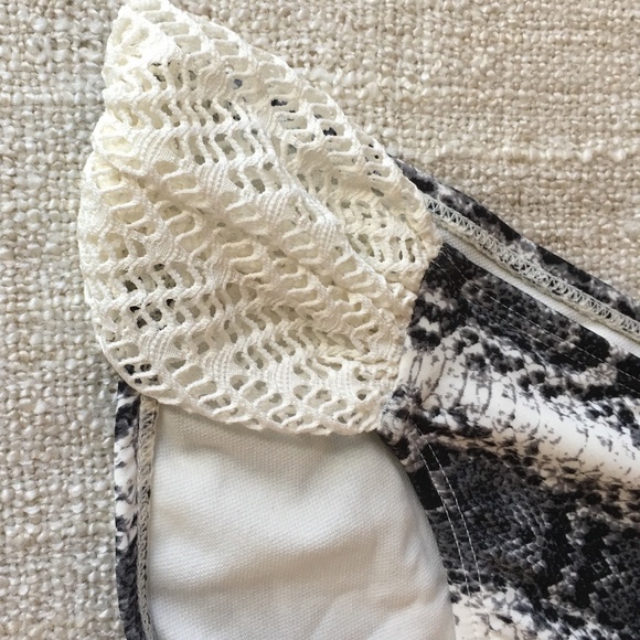 Candies Swim Bikini Set black/white SZ.S New w/tag - Picture 12 of 15